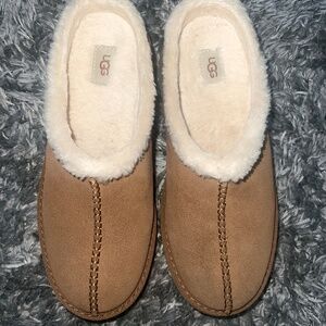 UGG New Heights Cozy Clog in chestnut brown suede with faux-fur lining